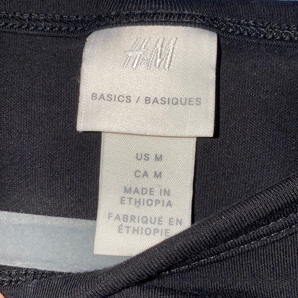 H&M basic tee - Picture 2 of 2